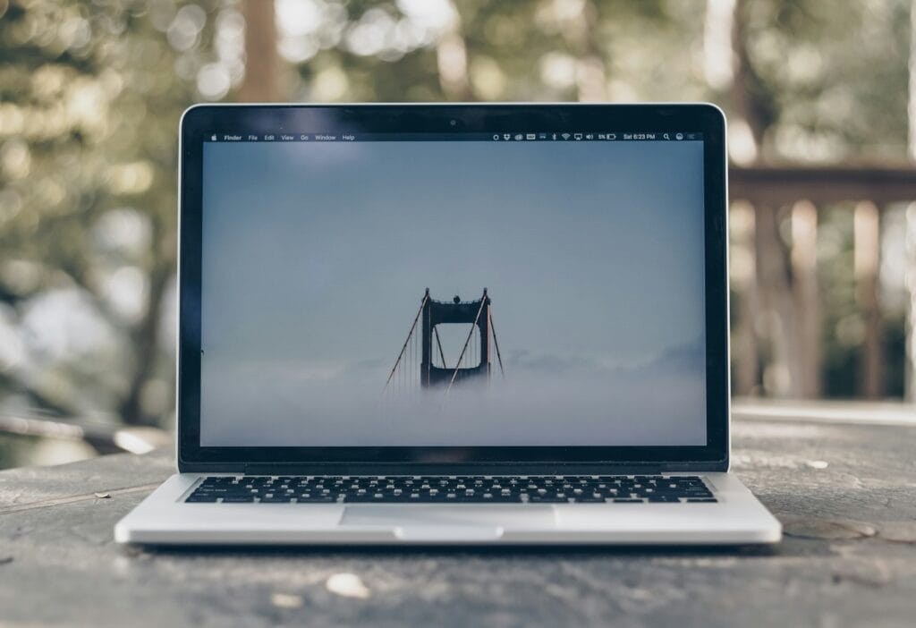 MacBook Screen Issues