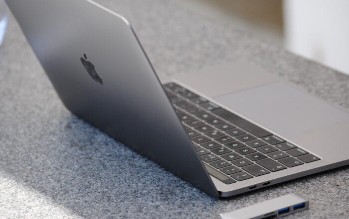 MacBook