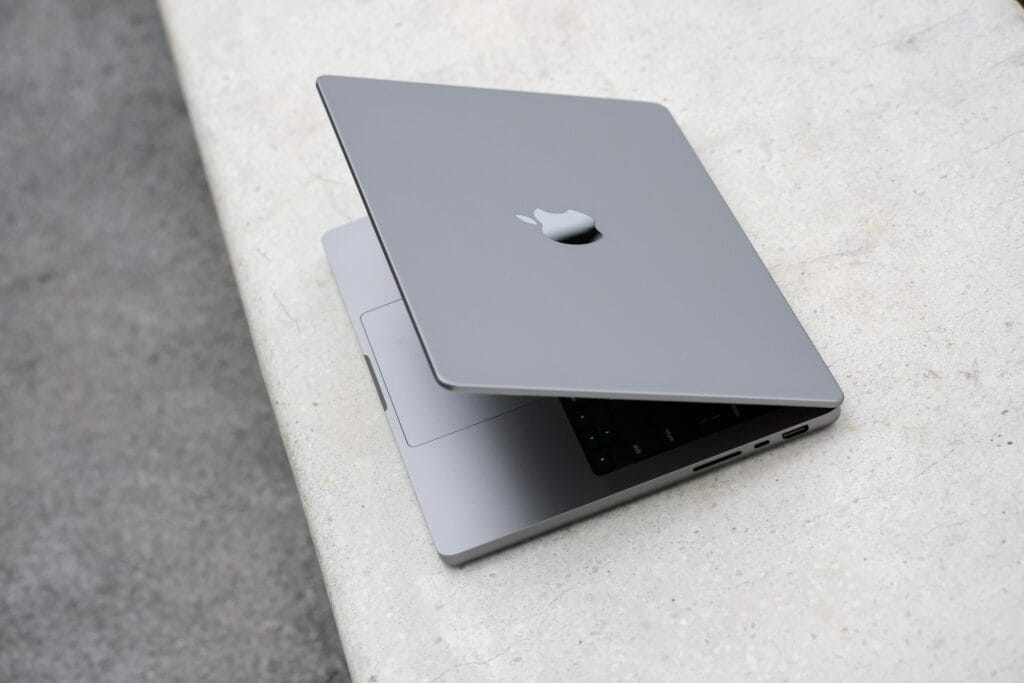 MacBook