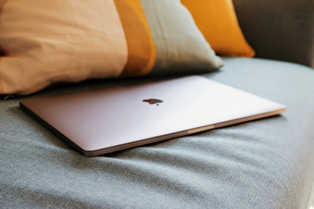 MacBook