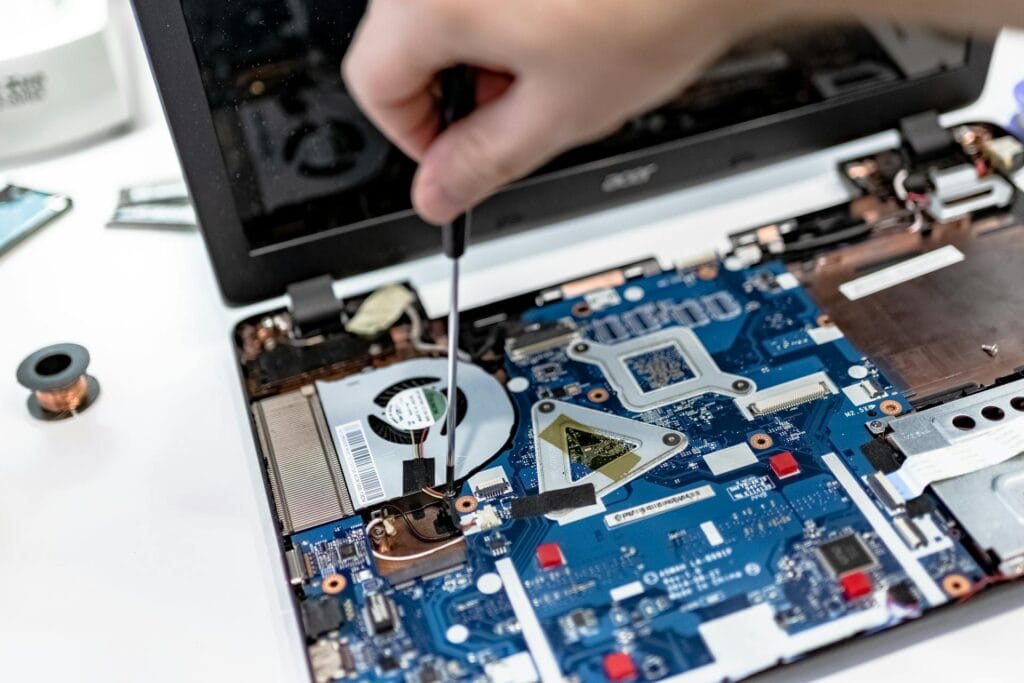 Laptop Repair Shop