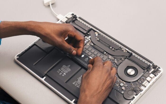 Apple Store repair
